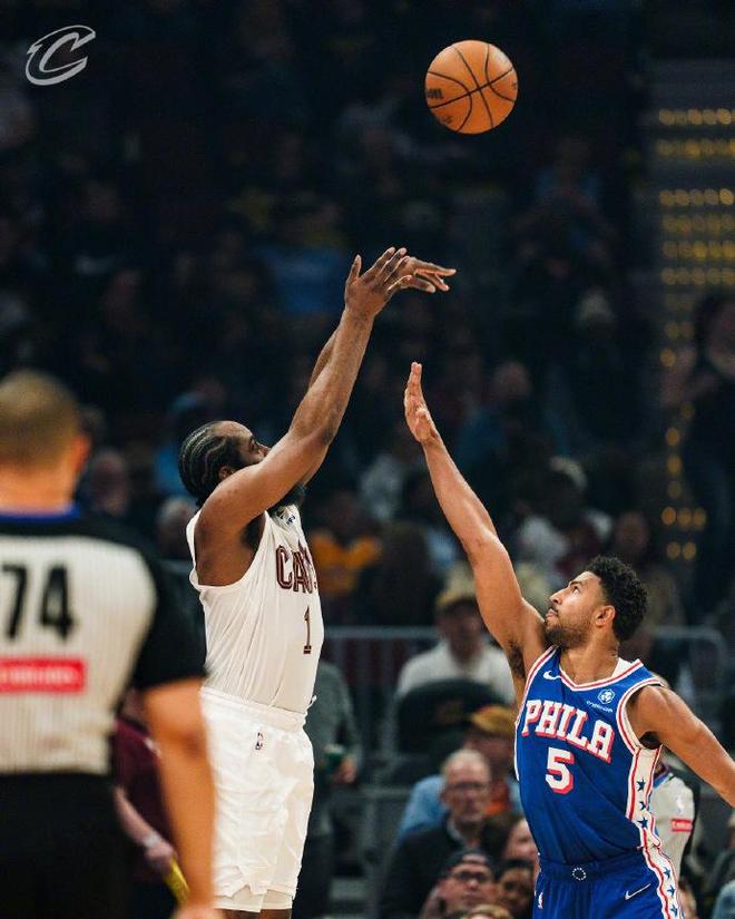 哈登达成生涯29000分里程碑 骑士大胜残阵76人扩大