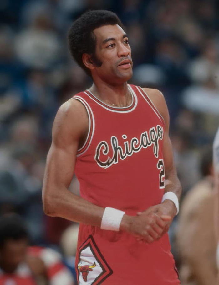 从佩顿到斯玛特：NBA历史十大防守型控卫榜单揭