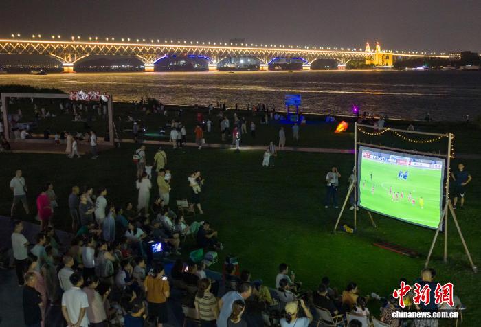 苏超联赛引爆城市消费热潮 带动暑期旅游增长超