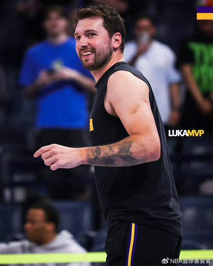 东契奇左脚筋拉伤或无缘MVP评选 湖人三巨头恐集